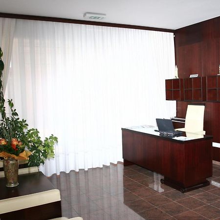 Apartmani Marbis Копривница Екстериор снимка