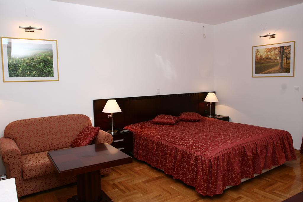 Apartmani Marbis Копривница Стая снимка