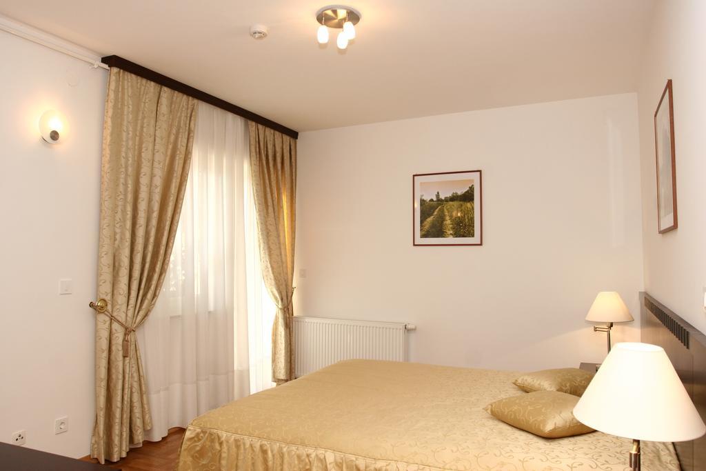 Apartmani Marbis Копривница Стая снимка
