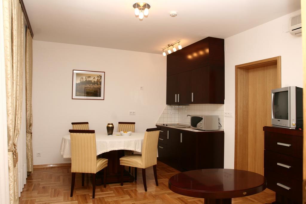 Apartmani Marbis Копривница Стая снимка