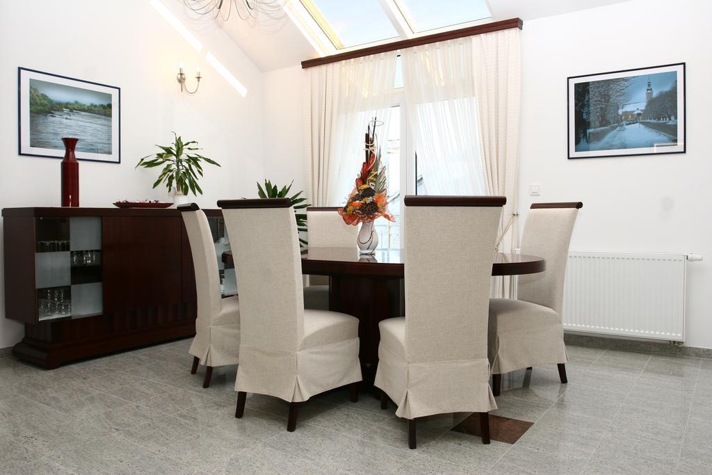 Apartmani Marbis Копривница Екстериор снимка
